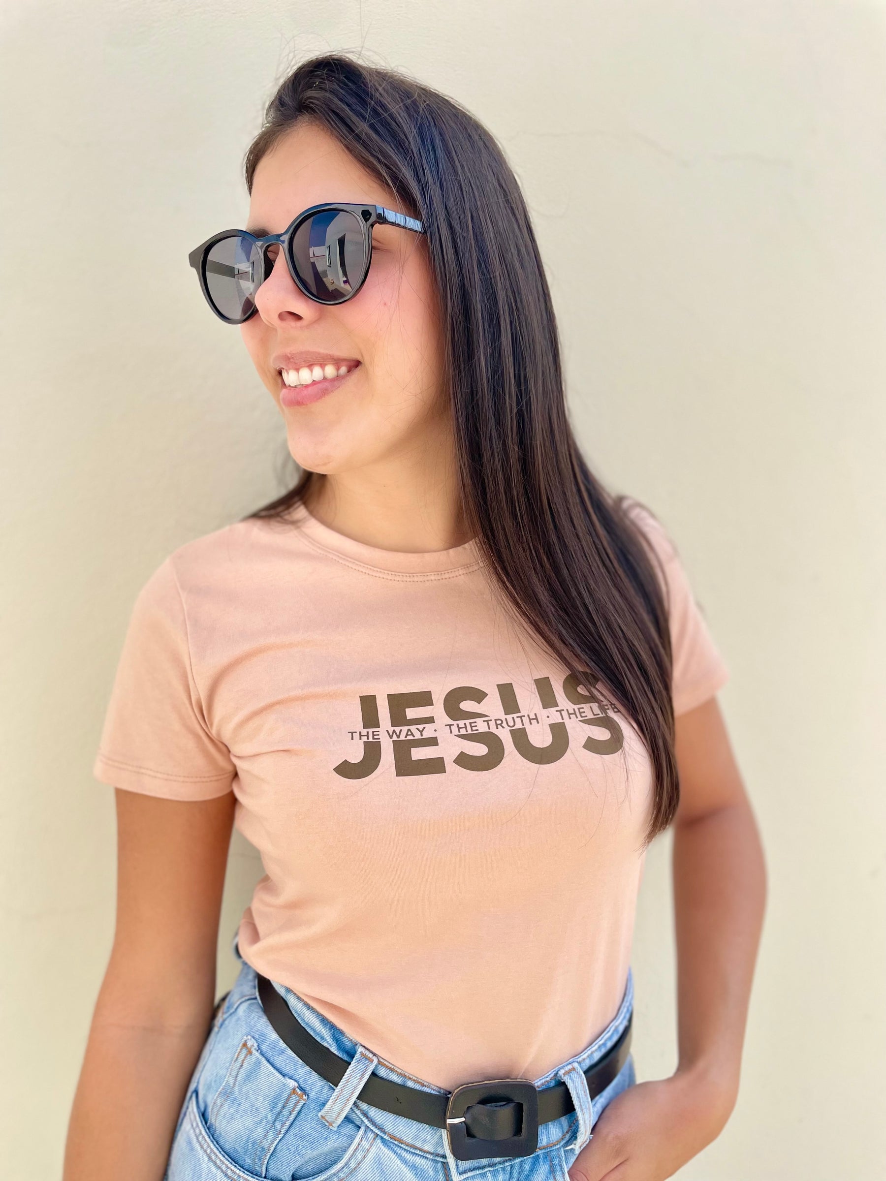 T-SHIRT BEGE JESUS