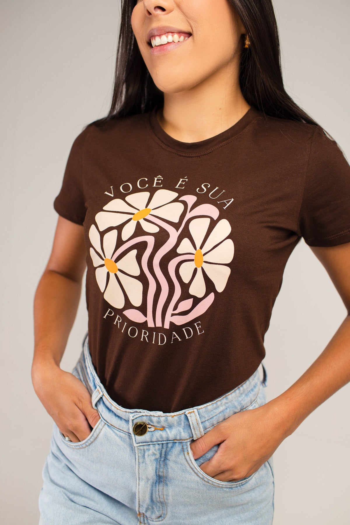T-SHIRT MARROM