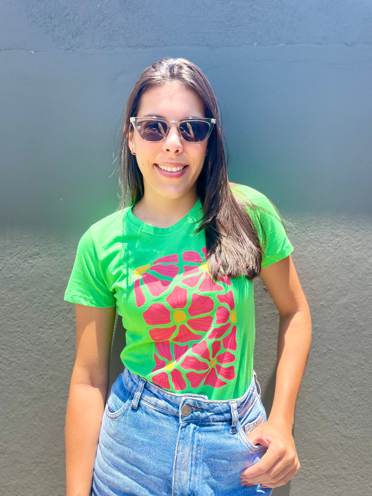 T-SHIRT VERDE- FLORES