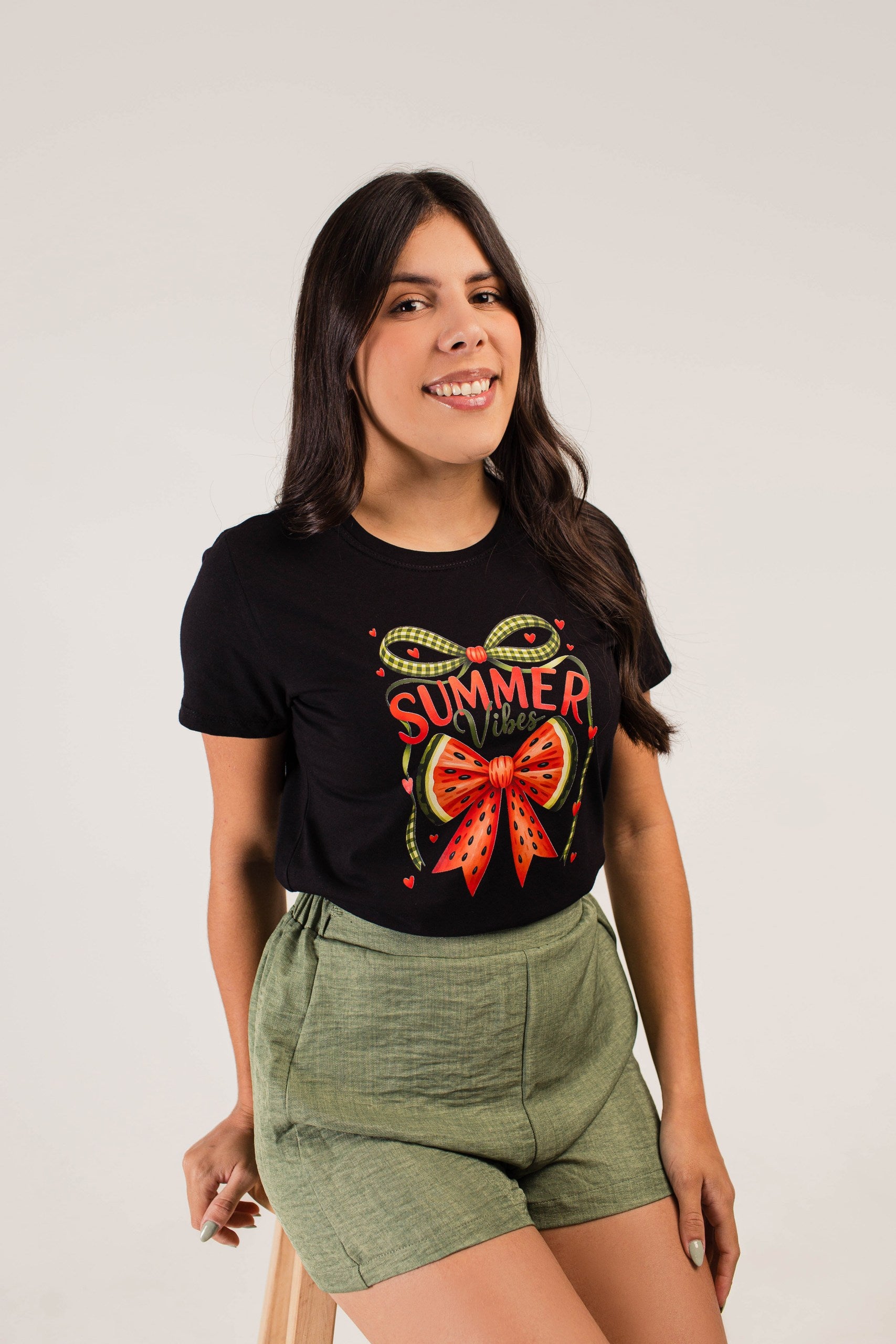 T-SHIRT PRETA- LAÇO